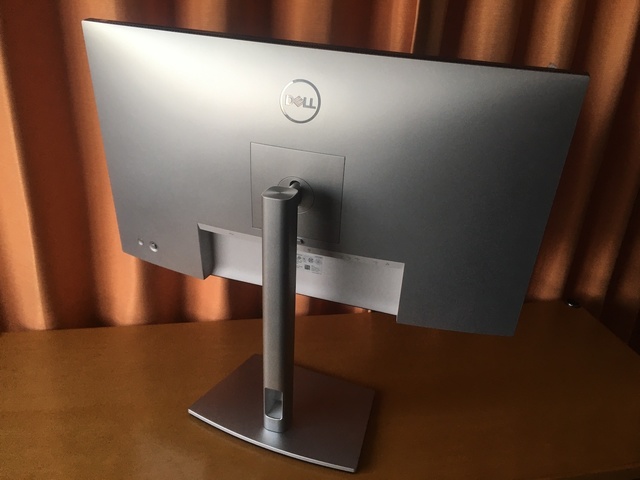 DELL 27インチ 4Kモニター USB-Cハブ モニター U2723QE レビュー